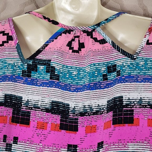 Metaphor Geometric Dress - Picture 6 of 7